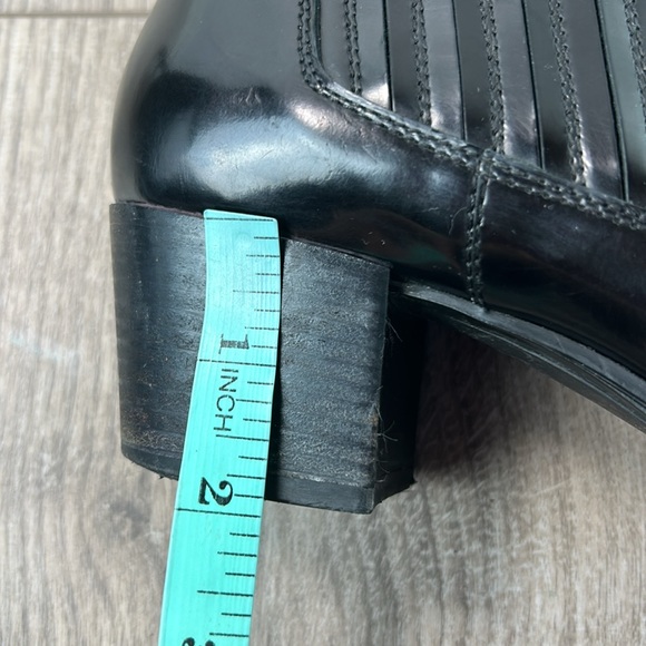 Tod’s semi-glossy leather black pull on booties 40.5 - Picture 5 of 10